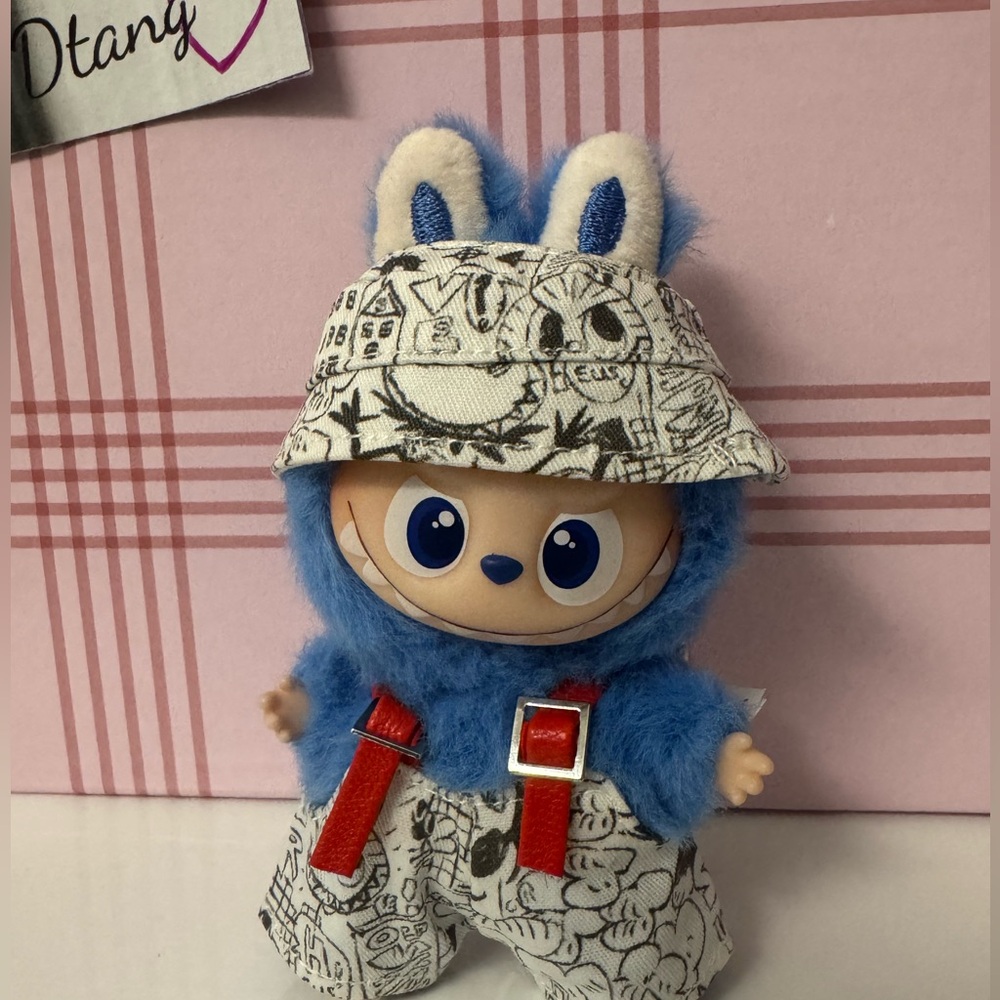 Labubu v4 overall